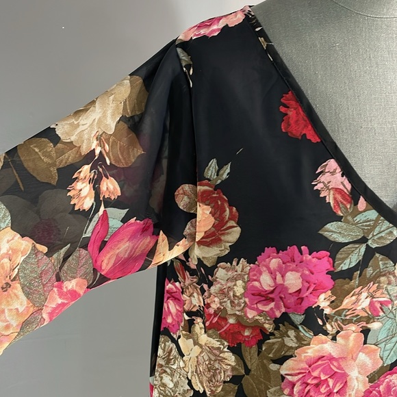 Size Large floral swing dress with beautiful chiffon bell. Body lined. USA - Picture 7 of 17